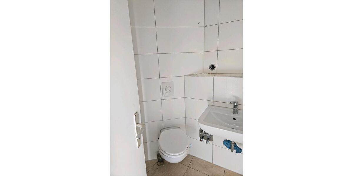 Dachgeschoßwohnung Remscheid Reinshagen - 3 Zimmer, 75 m&sup2;, 650&euro; | Angebot:25368080