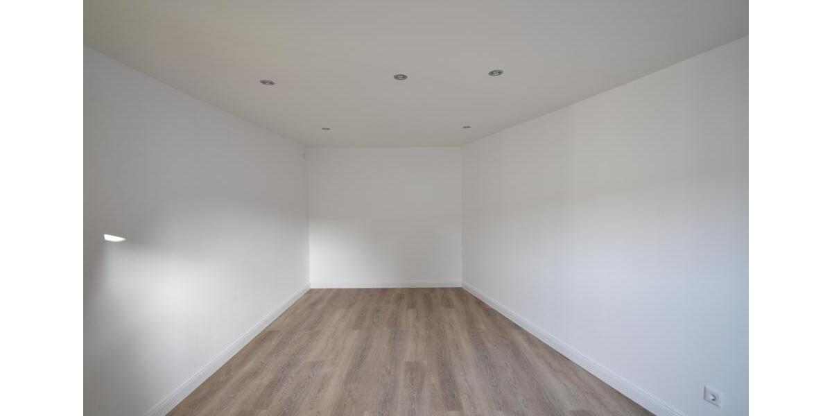 Erdgeschoßwohnung Neuss Erfttal - 3 Zimmer, 90 m&sup2;, 1.245&euro; | Angebot:25258288