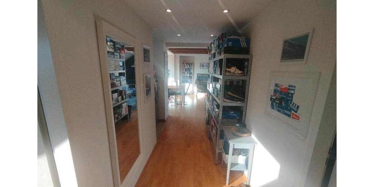 Dachgeschoßwohnung Neuss Furth-Mitte - 2 Zimmer, 70 m&sup2;, 235.000&euro; | Angebot:26165906