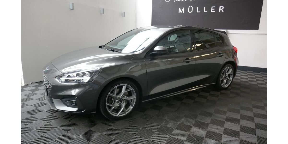 Ford Focus 84.400 km 23.997 &euro; Remscheid 42897