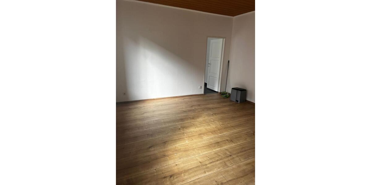 Erdgeschoßwohnung Krefeld - 2 Zimmer, 51 m&sup2;, 715&euro; | Angebot:25656584