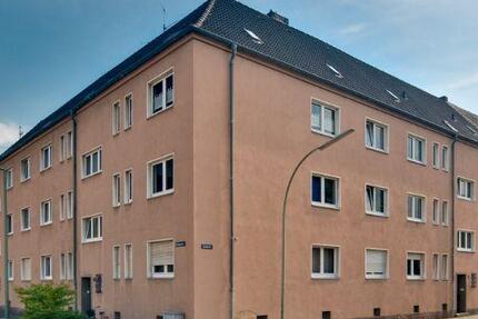 ***Renoviert und bezugsfertig... 2-ZKDB im 2. OG mit Vinylboden und Balkon*** 2 zimmer