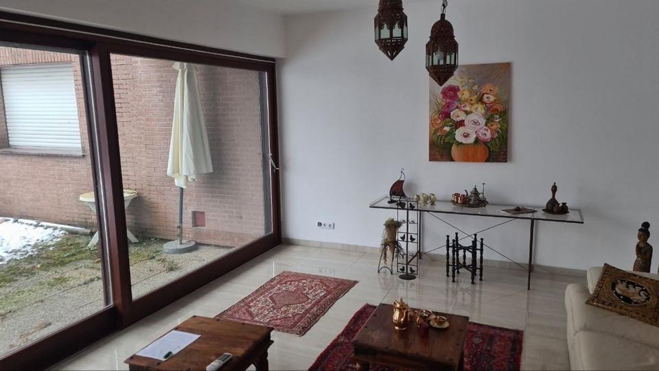 möbliert Haus im Haus 3,5 Zi Terrassen-Wgh. Garten, sep. Eing. 3 zimmer