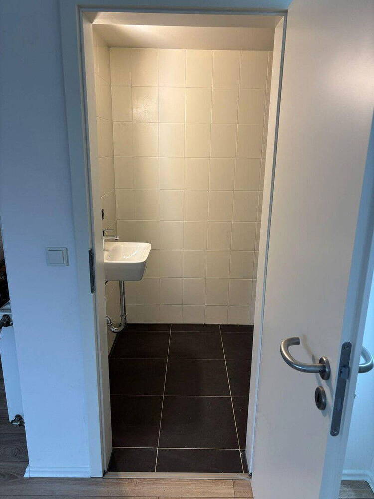 Aufgepasst charmantes 28m2 großes Flächenwunder im Souterrain - frisch renoviert!