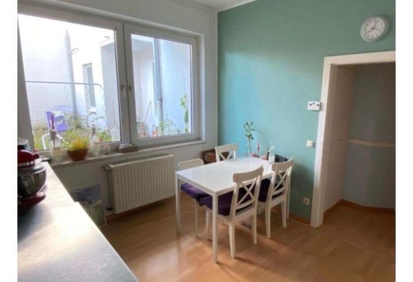 Wunderschönes WG-Zimmer in Toplage am Kirchplatz frei