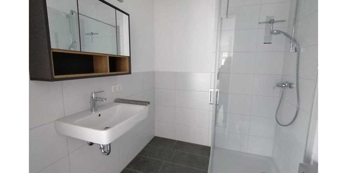 1 WG- Zimmer ( von 4 ) im Neubau mit großer Dachterrasse im Speckgürtel Kölns, mit Einbauküche - Zimmer Pulheim | Angebot:26322022