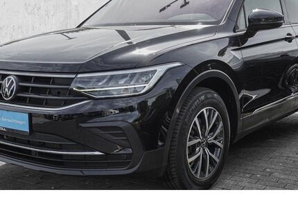 VW Tiguan 25.450 km 28.470 &euro; Düsseldorf 40474