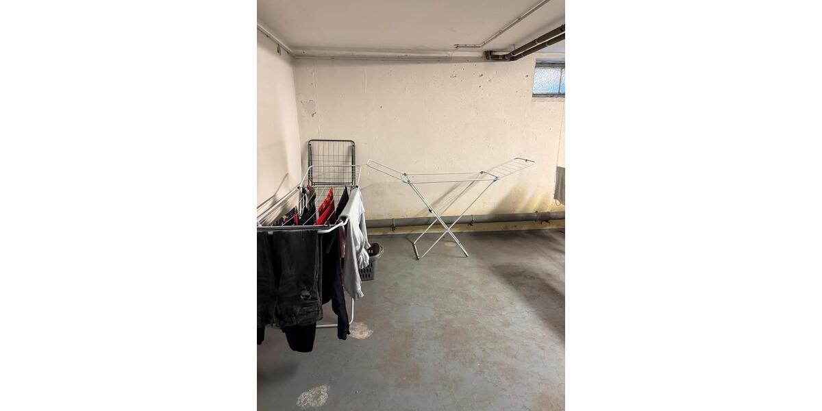 Dachgeschoßwohnung Mönchengladbach West - 4 Zimmer, 93 m&sup2;, 180.000&euro; | Angebot:27077729