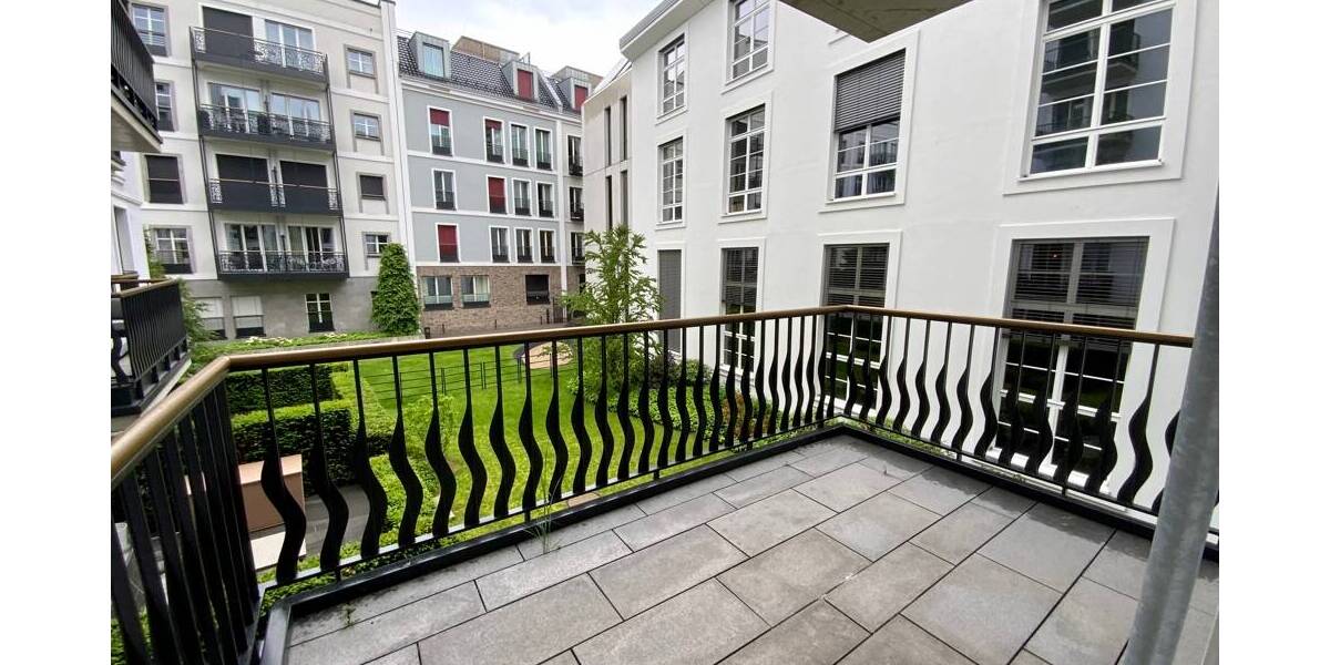 Etagenwohnung Düsseldorf Altstadt - 2 Zimmer, 68 m&sup2;, 1.470&euro; | Angebot:26376566