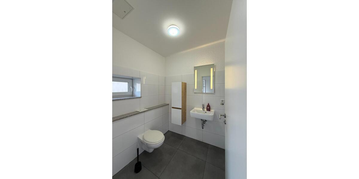 Erdgeschoss-Gartenwohnung im Bungalow-Stil mit privatem Eingang 3 zimmer