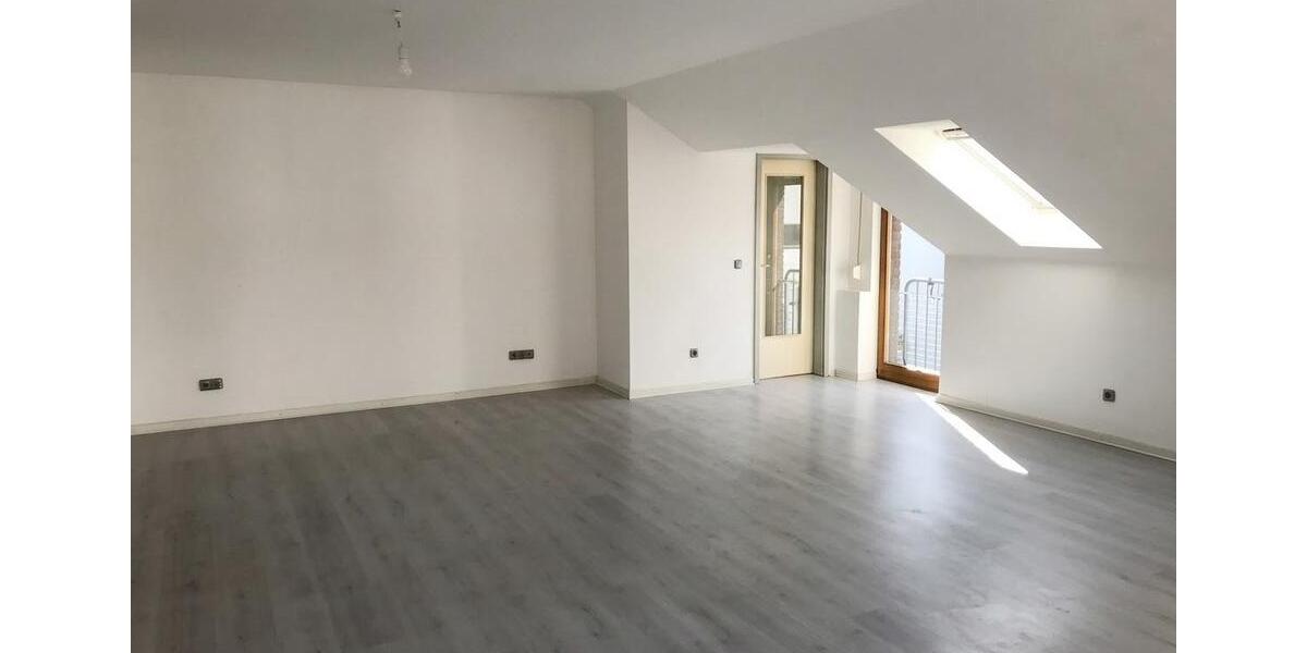 Dachgeschoßwohnung Kaarst - 1 Zimmer, 49 m&sup2;, 179.000&euro; | Angebot:27445297