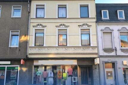 Solides vermietetes WGH mit 2-3 Wohnungen + Ladenlokal * WNFl. ca. 234 m² * ca. 13,5-fache JNM * 7 zimmer