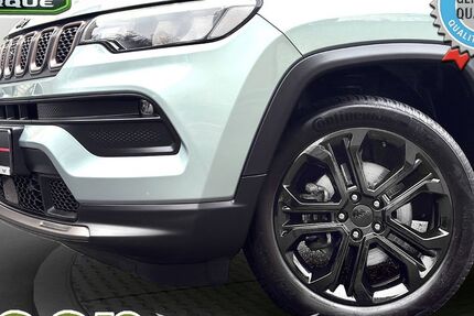 Jeep Compass 27.359 km 21.490 &euro; Düsseldorf 40625