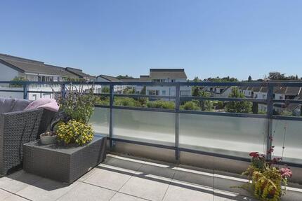 Penthouse mit 4m Pultdach und Weitblick über Wittlaer 2.5 zimmer