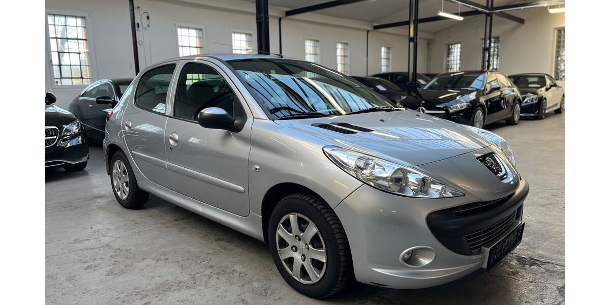 Peugeot 206 83.500 km 3.870 &euro; Velbert 42551