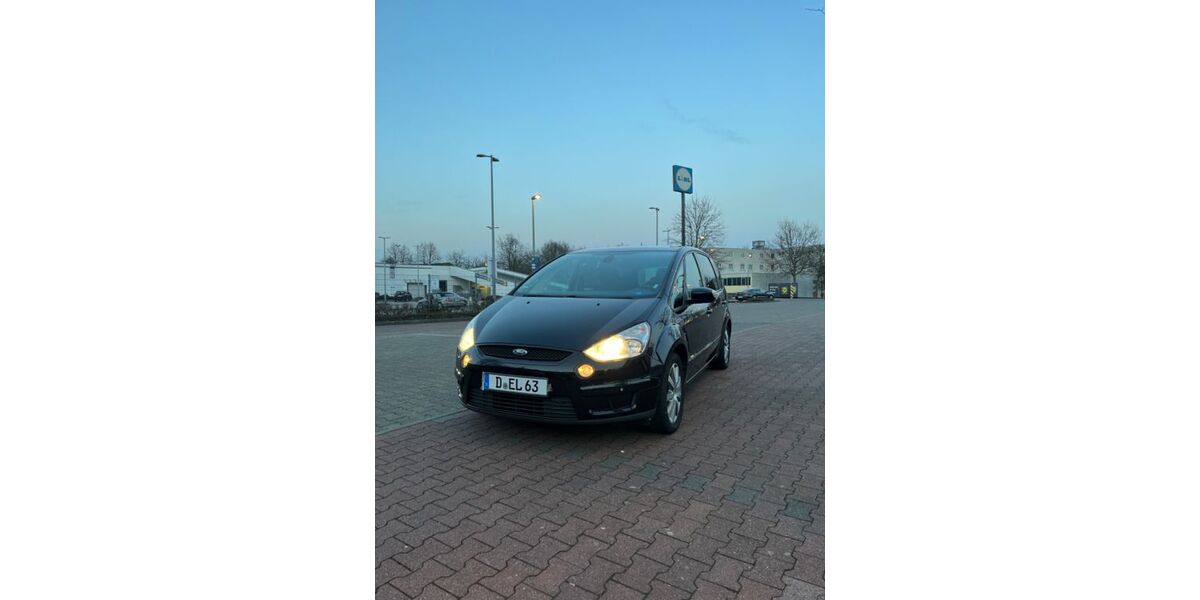 Ford S-Max 210.000 km 2.190 &euro; Düsseldorf 40599