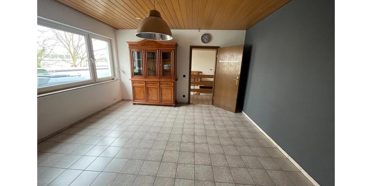 Gewerbeimmobilie 5 Zimmer+Carport+Stellplätze (EGOG) zimmer