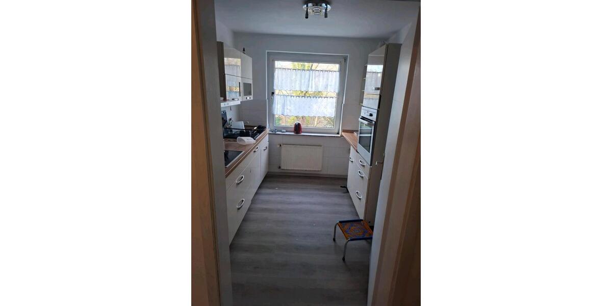 Erdgeschoss Wohnung mit Garten 1790 € VB 4 zimmer