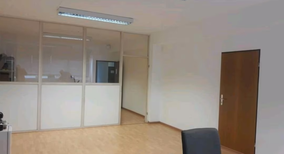 Büro Praxis Kanzlei Studio 0211 Vorwahl Erkrath Atelier Lager zimmer