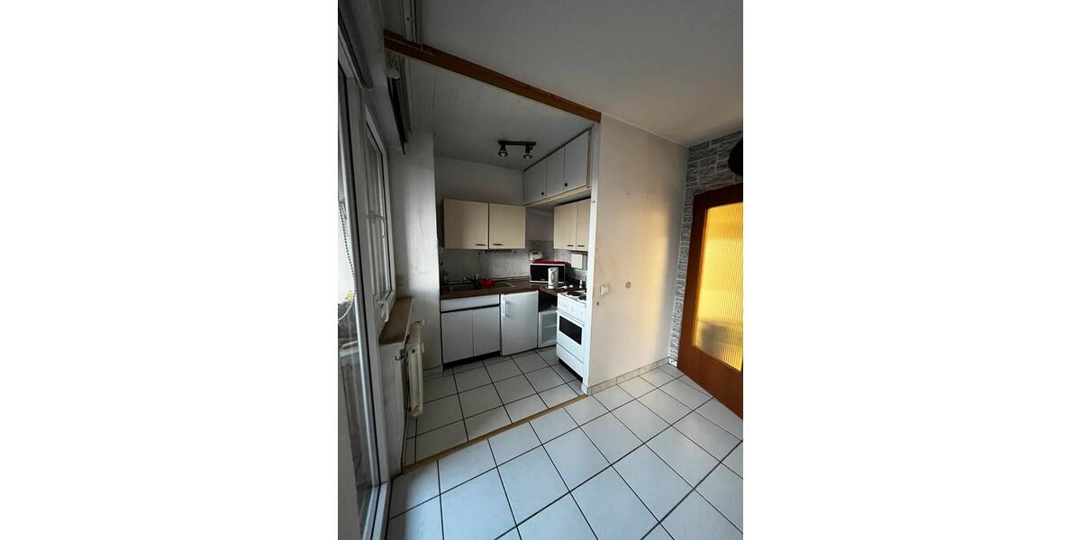 Schön geschnittenes Appartement mit Balkon 