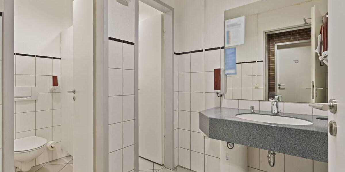 BEGEHRTE BÜROFLÄCHE. 405 m² IN KREFELD-KLIEDBRUCH! 5 zimmer