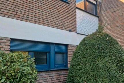 Haus Mönchengladbach Ost - 4 Zimmer, 111 m&sup2;, 1.400&euro; | Angebot:25083928