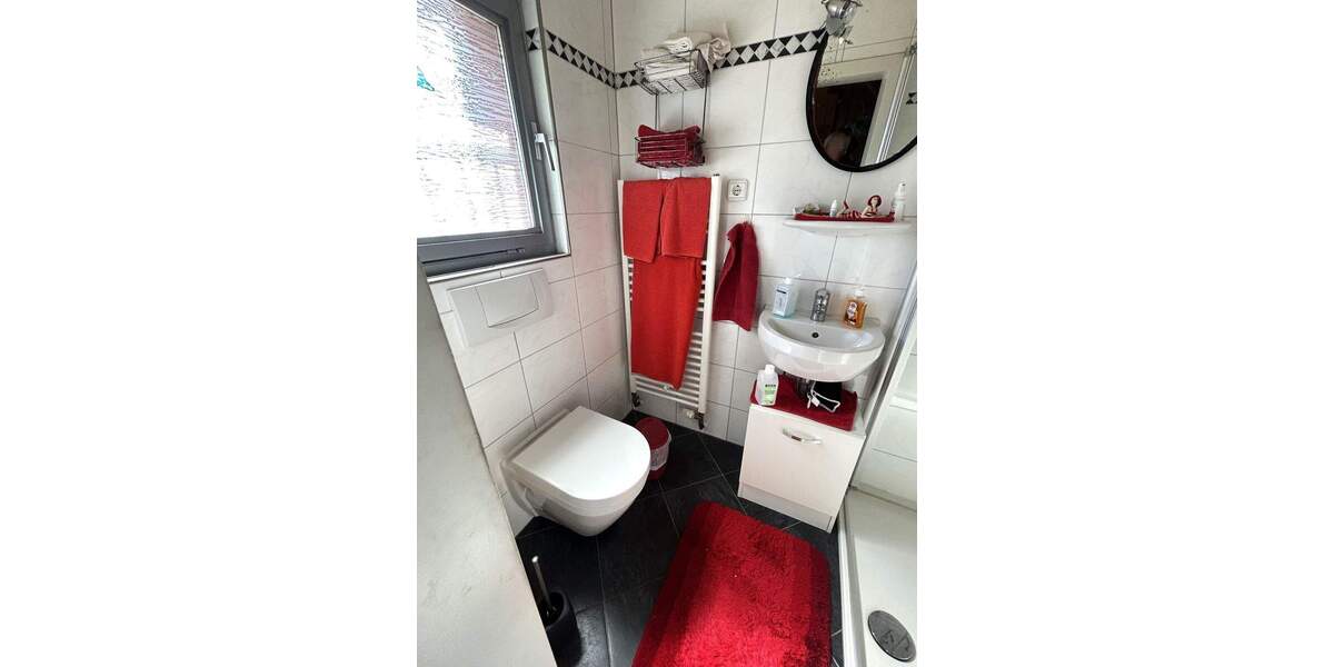 Tolle Doppelhaushälfte für Gartenliebhaber 4 zimmer