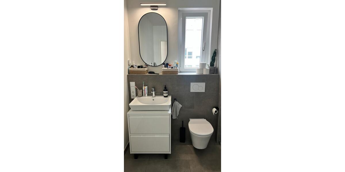 Etagenwohnung Düsseldorf Heerdt - 2 Zimmer, 60 m&sup2;, 1.860&euro; | Angebot:26366111
