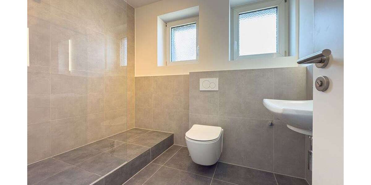 Etagenwohnung Neuss - 2 Zimmer, 56 m&sup2;, 950&euro; | Angebot:26447716
