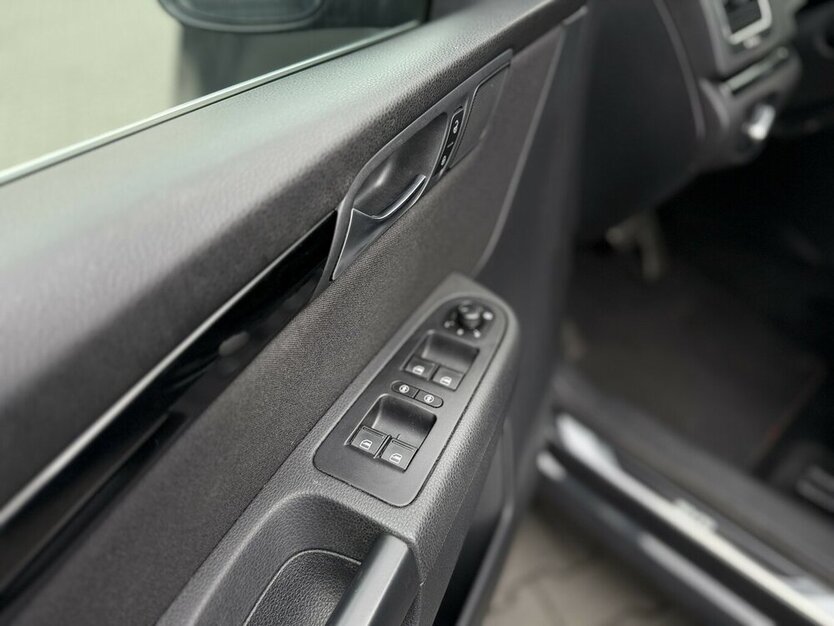 Sharan Sound / El.Türen / Carplay / Kamera