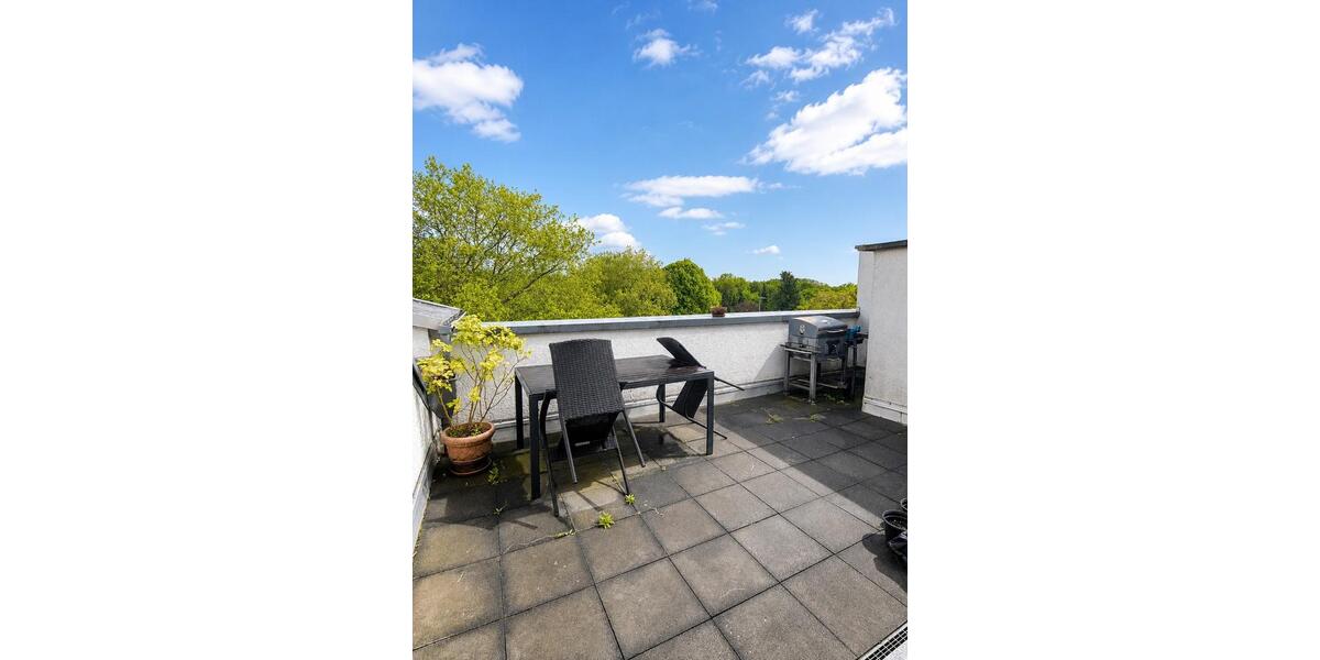 Dachgeschoßwohnung Solingen Wald - 4 Zimmer, 103 m&sup2;, 345.000&euro; | Angebot:26845876