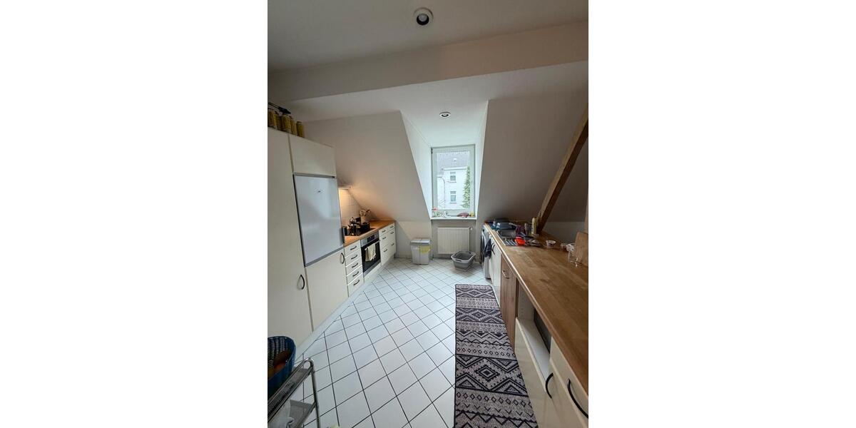 Dachgeschoßwohnung Wuppertal Elberfeld - 4 Zimmer, 100 m&sup2;, 995&euro; | Angebot:26461048