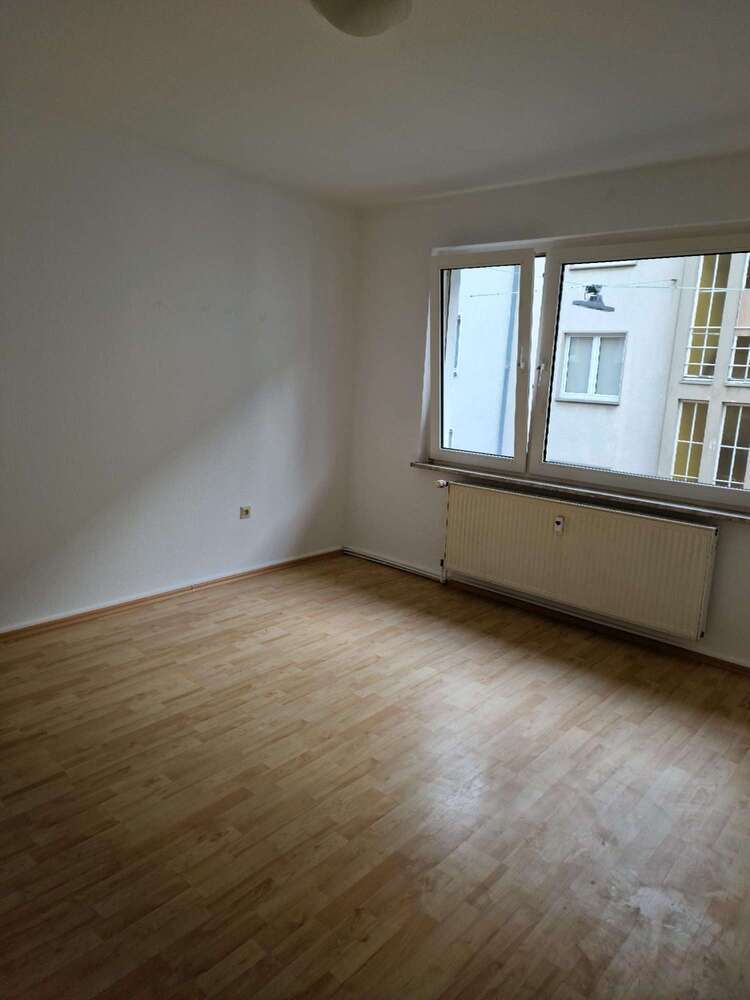 Wohnung zum Mieten in Wuppertal 235 € 31.57 m²