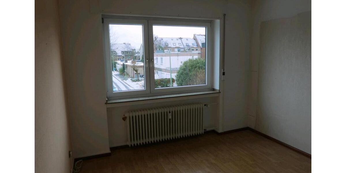 Duisburg Buchholz: Schöne 3 Zi-Wohnung+Hobbyraum+Balkon 86qm 4 zimmer