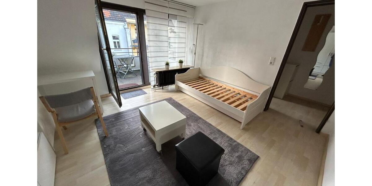 Dachgeschoßwohnung Mönchengladbach Süd - 1 Zimmer, 25 m&sup2;, 349&euro; | Angebot:25649511