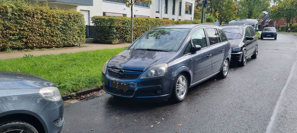 Opel Zafira 190.000 km 2.500 &euro; Neuss 41466