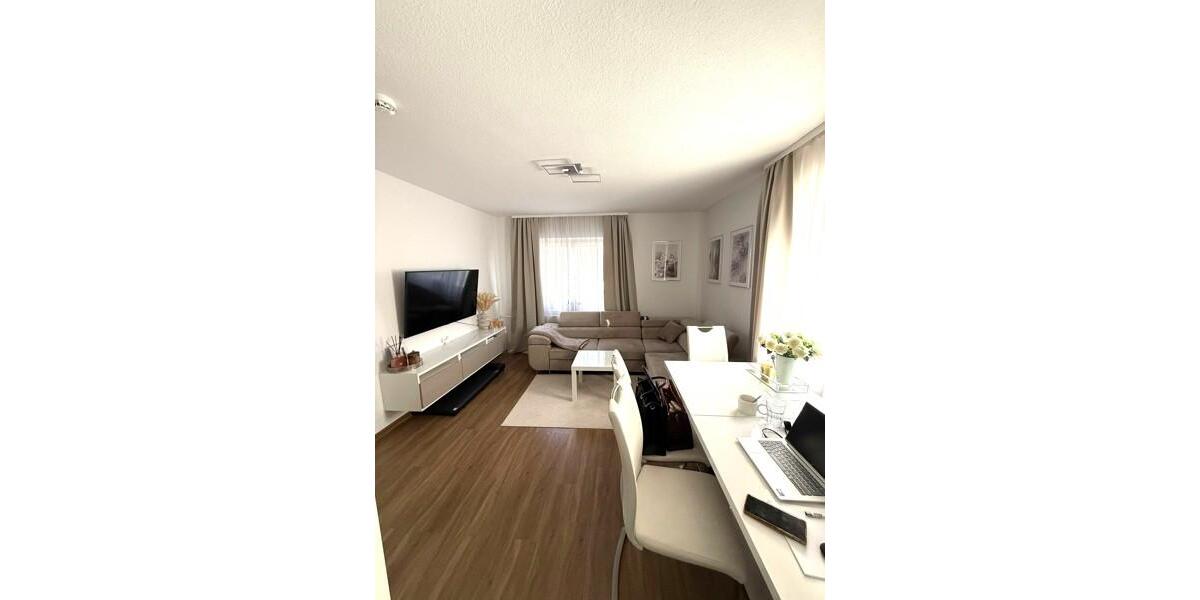 Gemütliche 2-Zi.-Whg. mit Tageslichtbad und sonnigem Balkon, frei ab 01.03.2026 2 zimmer