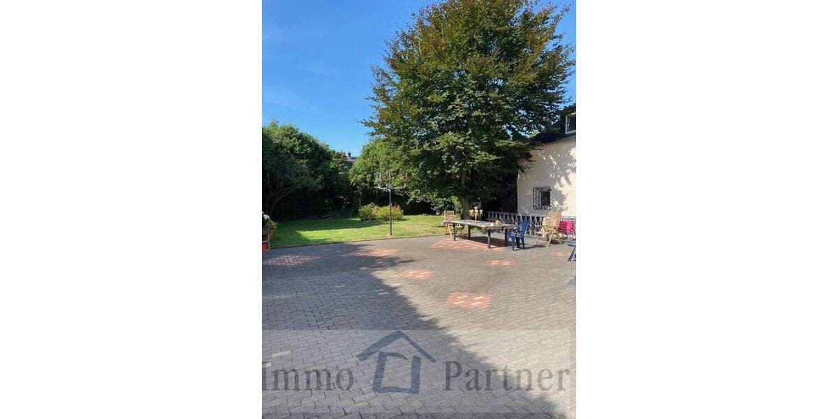 Mehrfamilienhaus, Wohnhaus Düsseldorf / Hassels Hassels - 9 Zimmer, 270 m&sup2;, 839.000&euro; | Angebot:25142511
