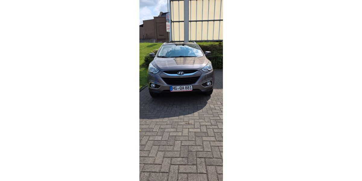 Hyundai ix35 81.000 km 9.800 &euro; Mönchengladbach 41238