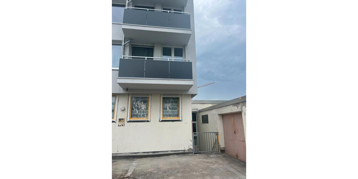 Garagen / Stellplätze Düsseldorf Heerdt - 130&euro; | Angebot:25906502