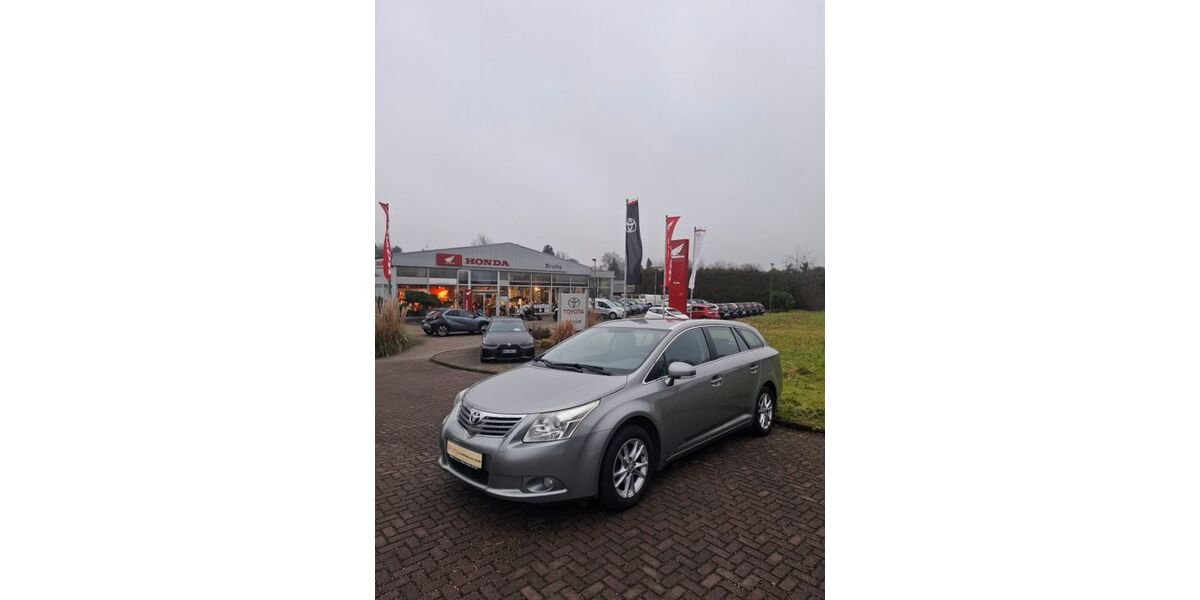 Toyota Avensis 214.404 km 7.250 &euro; Ratingen 40882