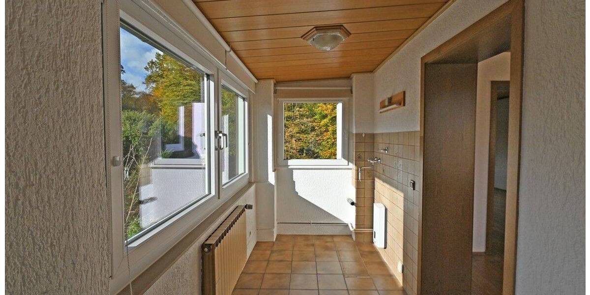 Charme trifft Saarn! Einseitig angebauter Altbau-Schatz auf tollem Grundstück 5 zimmer