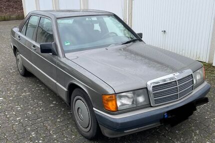 Mercedes-Benz 190 272.000 km 5.000 &euro; Grevenbroich 41517