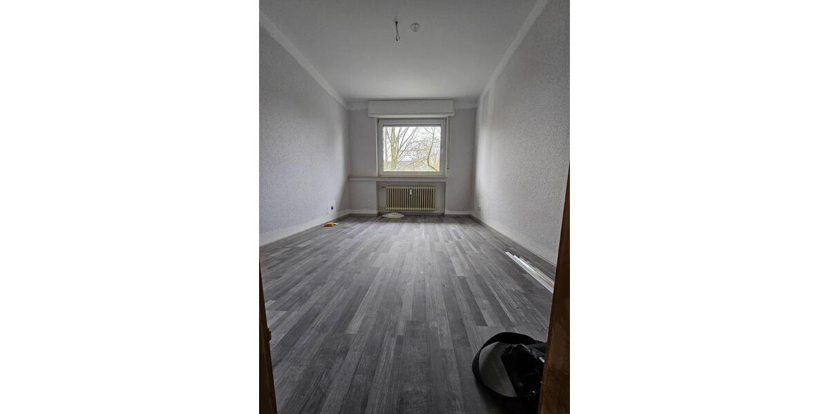 Etagenwohnung Moers Schwafheim - 3 Zimmer, 76 m&sup2;, 768&euro; | Angebot:25712272