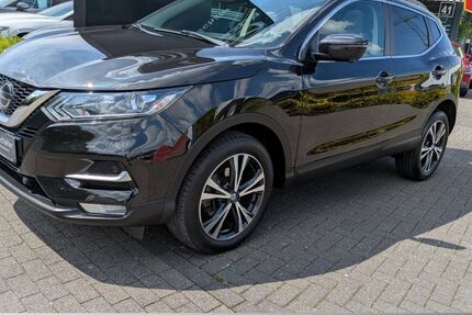 Nissan Qashqai 86.782 km 15.885 &euro; Leverkusen 51373