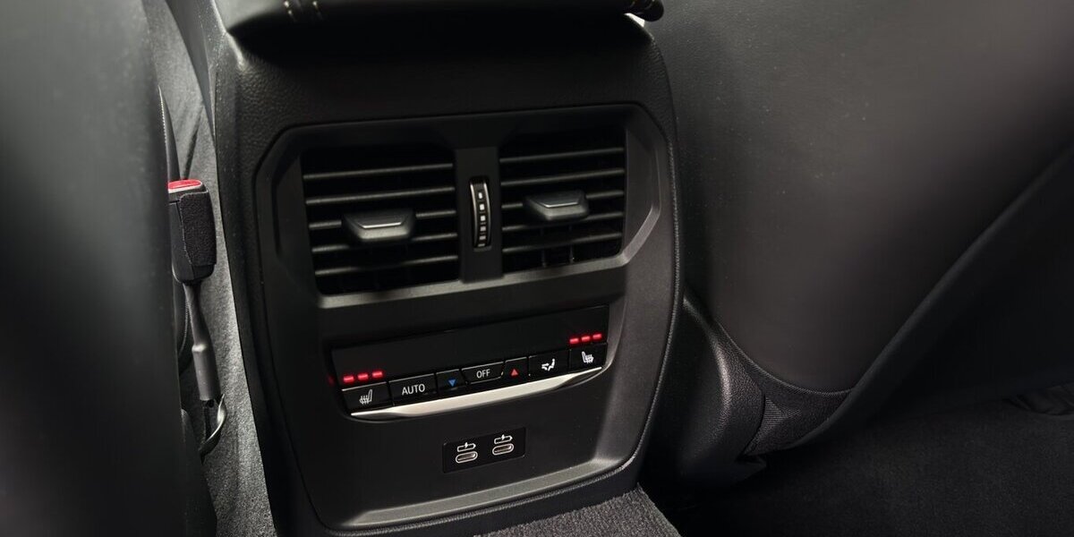 BMW i4 M60 M-SportPro HuD 360° DrivProf. Pano NP95t 5.780 km 68.800 &euro; Wuppertal 42327