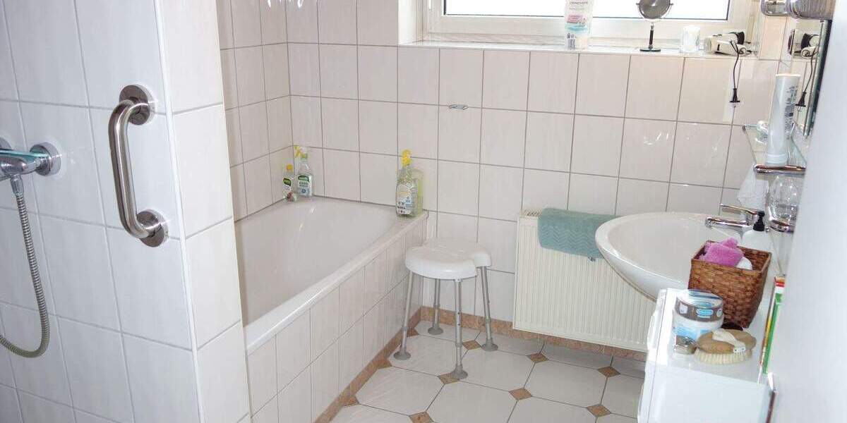 Einfamilienhaus Düsseldorf Hassels - 4 Zimmer, 128 m&sup2;, 550.000&euro; | Angebot:25665200