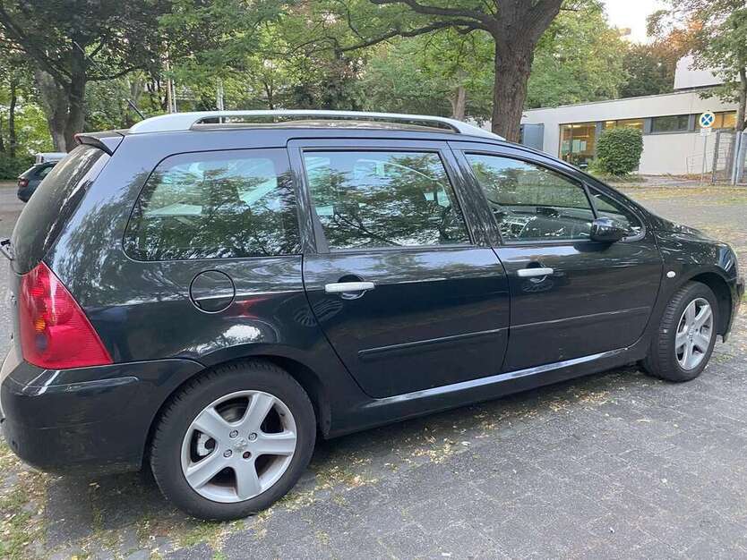 307
