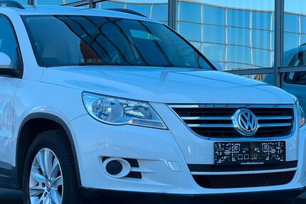 VW Tiguan 209.411 km 7.990 € Mönchengladbach 41068