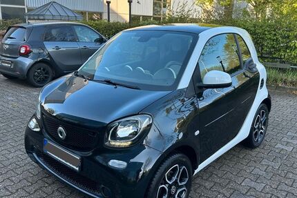 Smart ForTwo 71.151 km 9.199 &euro; Düsseldorf 40489